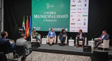 NUESTRA COMARCA PRESENTE EN UN FORO SOBRE MUNICIPALIMO